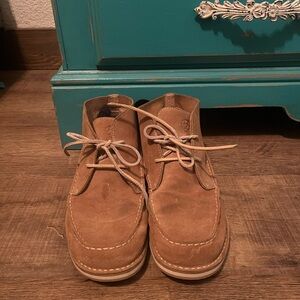 Women’s ariat suede shoes